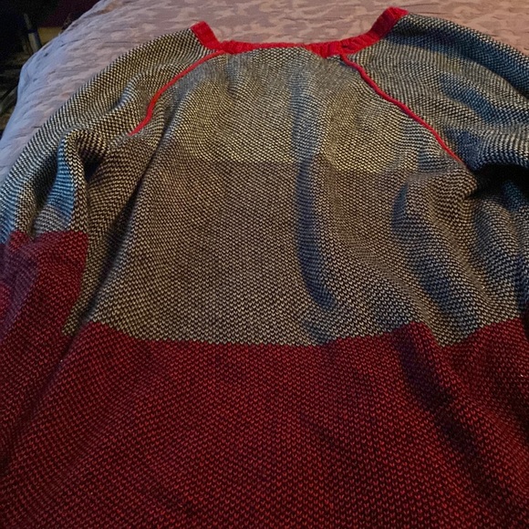 This is a burgundy,black and grey - Picture 1 of 1